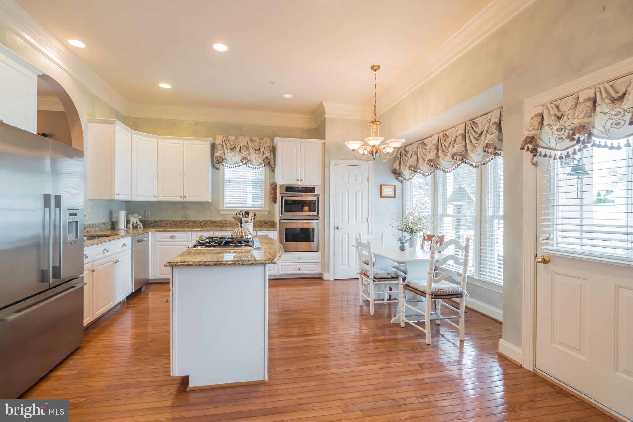 342 Hart Road Gaithersburg, MD 20878 - Photo 8 of 40 Gallery Image 8