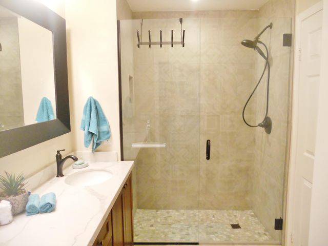 $5,400 | 197 Madrid Avenue, Palm Desert, CA 92260