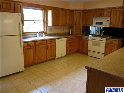 10704 Jenn Ridge Drive Fort Wayne, IN 46804 - Photo 5 of 24 Gallery Image 5