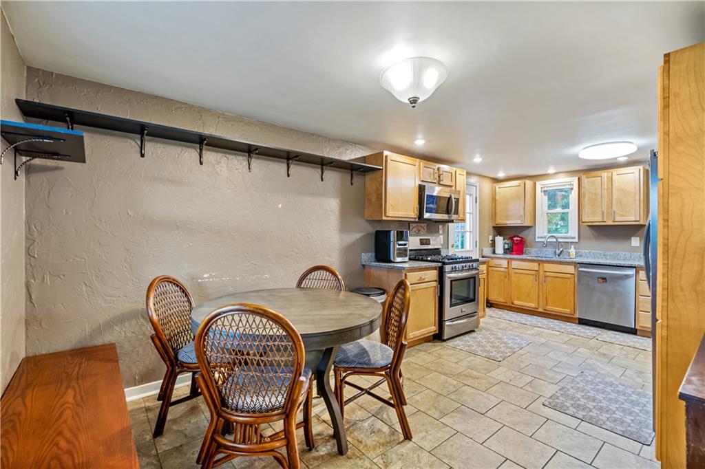 3408 Willett Road Pittsburgh, PA 15227 - Photo 11 of 34 Kitchen & Dining area located on the main floor is 20x10