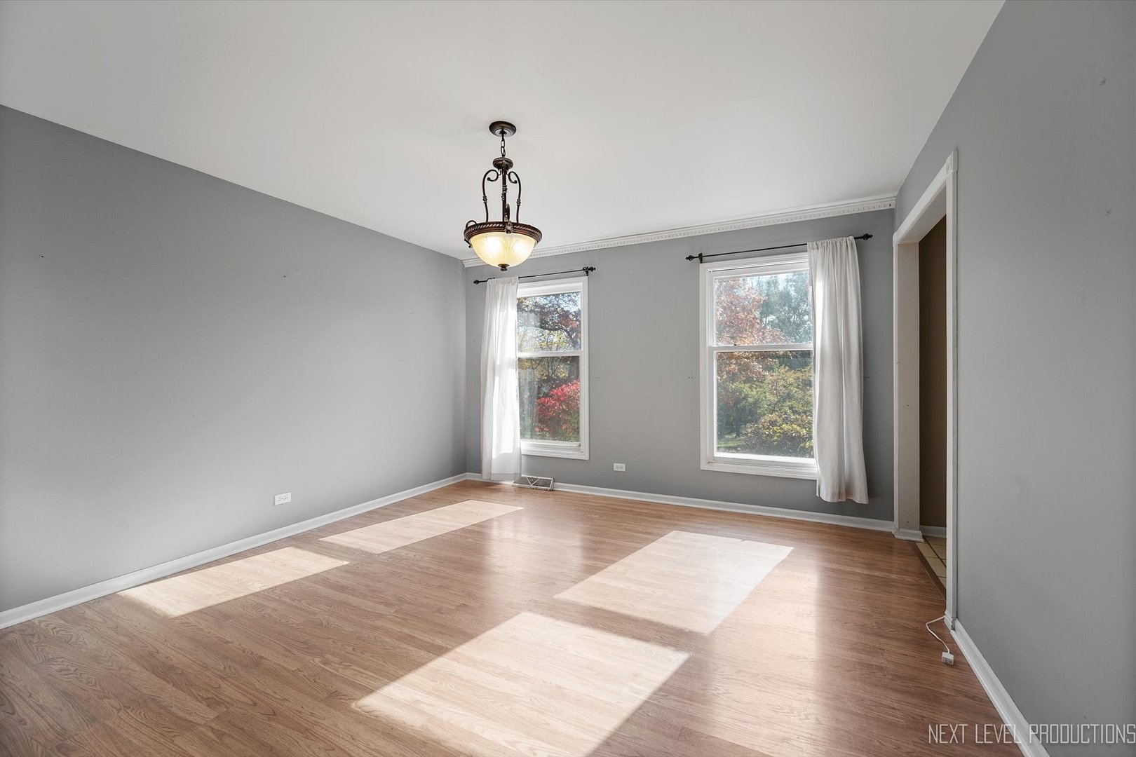 40W440 Winchester Way St. Charles, IL 60175 - Photo 11 of 36