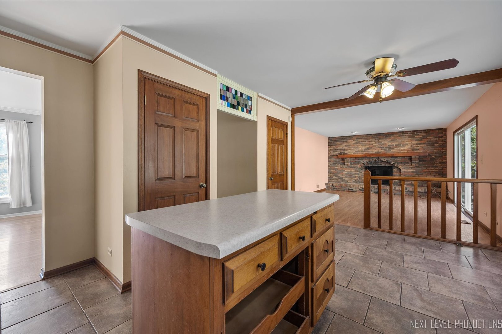 40W440 Winchester Way St. Charles, IL 60175 - Photo 13 of 36