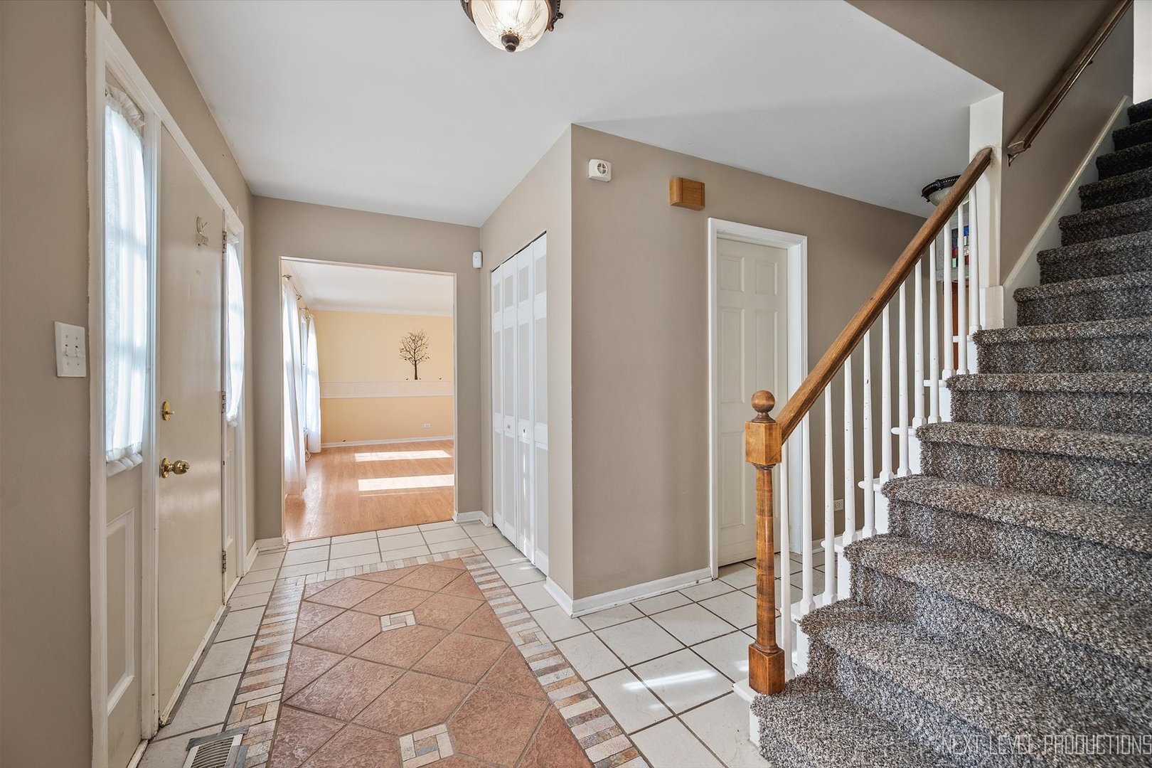 40W440 Winchester Way St. Charles, IL 60175 - Photo 7 of 36