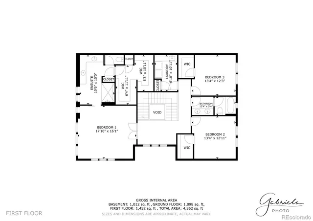 a picture of a floor plan