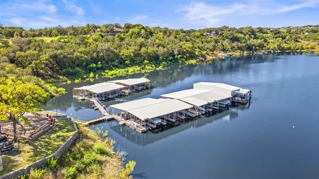 a view of a lake with houses