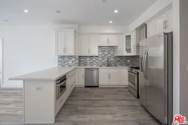 $4,895 | 1237 South Holt Avenue, Unit 205, Los Angeles, CA 90035