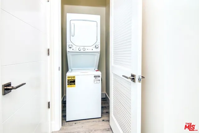 $4,895 | 1237 South Holt Avenue, Unit 205, Los Angeles, CA 90035