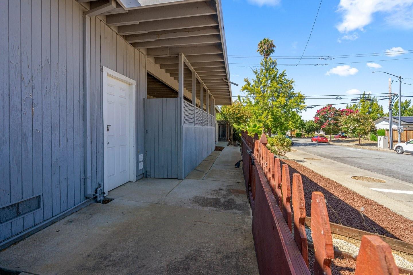 6401 Bollinger Road Cupertino, CA 95014 - Photo 27 of 42 Gallery Image 27