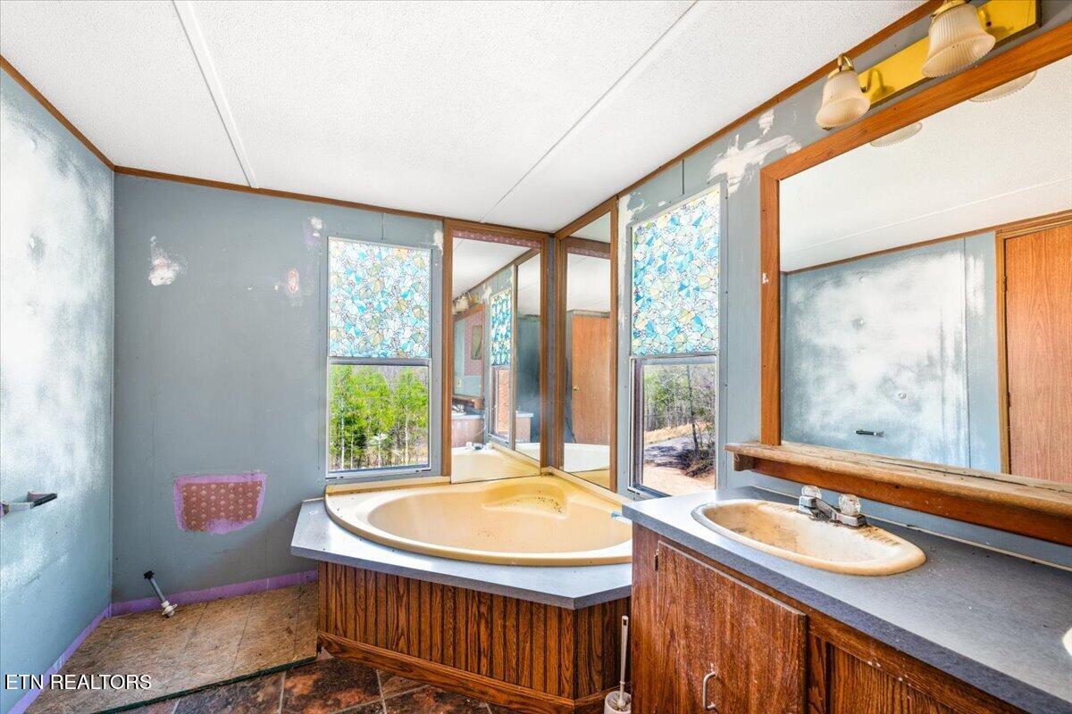 2332 Cove Pointe Road La Follette, TN 37766 - Photo 13 of 19 14-Cove Pointe Rd