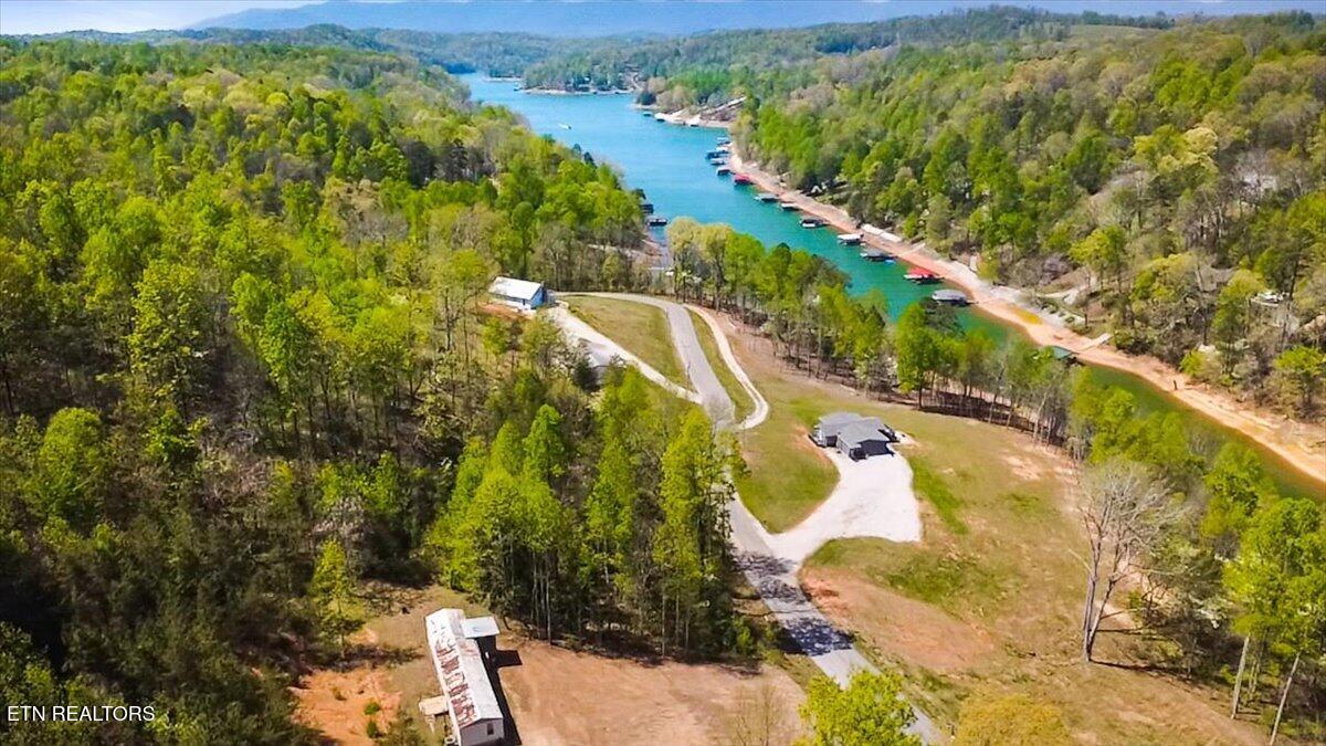 23-Cove Pointe Rd