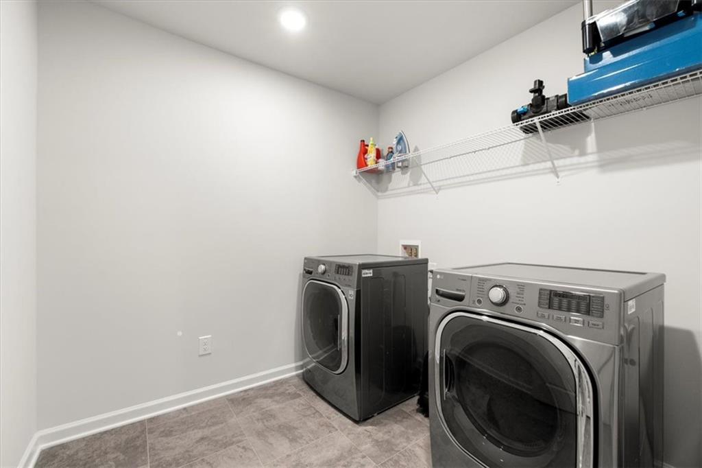 29 Dew Drop Pointe Dallas, GA 30157 - Photo 41 of 41 a utility room with dryer and washer