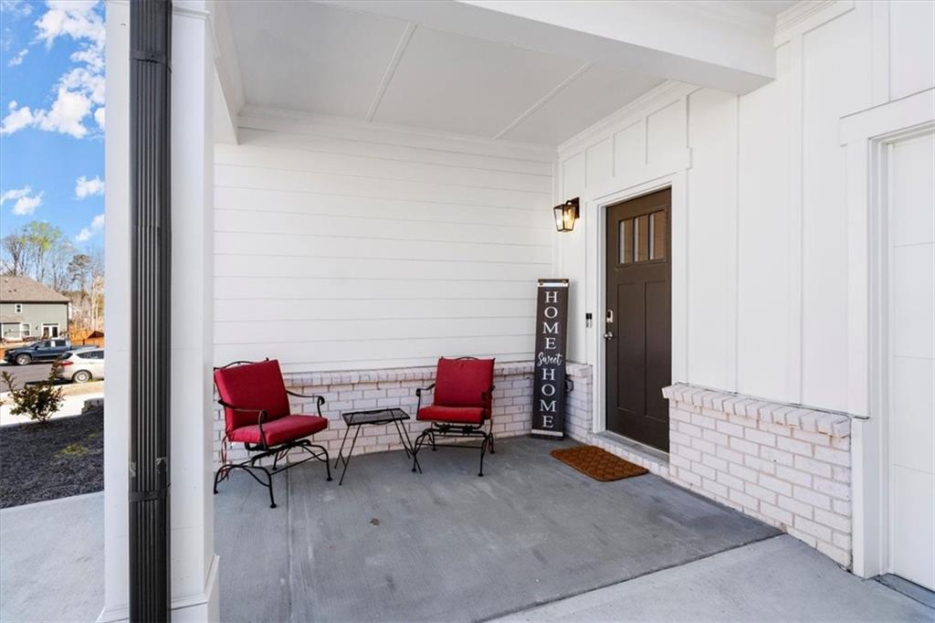 29 Dew Drop Pointe Dallas, GA 30157 - Photo 5 of 41 a living room with furniture