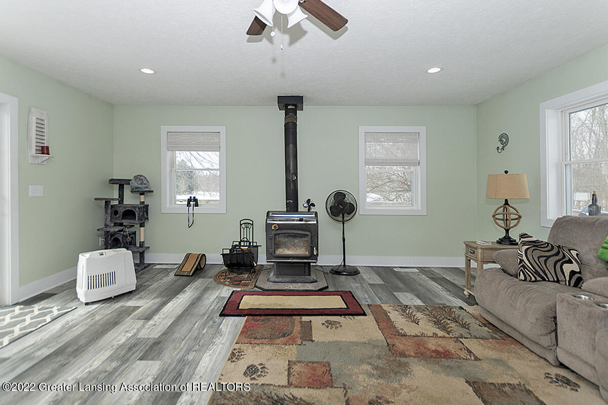 2100 South Eifert Road Mason, MI 48854 - Photo 12 of 39 Addition w/New Wood Stove