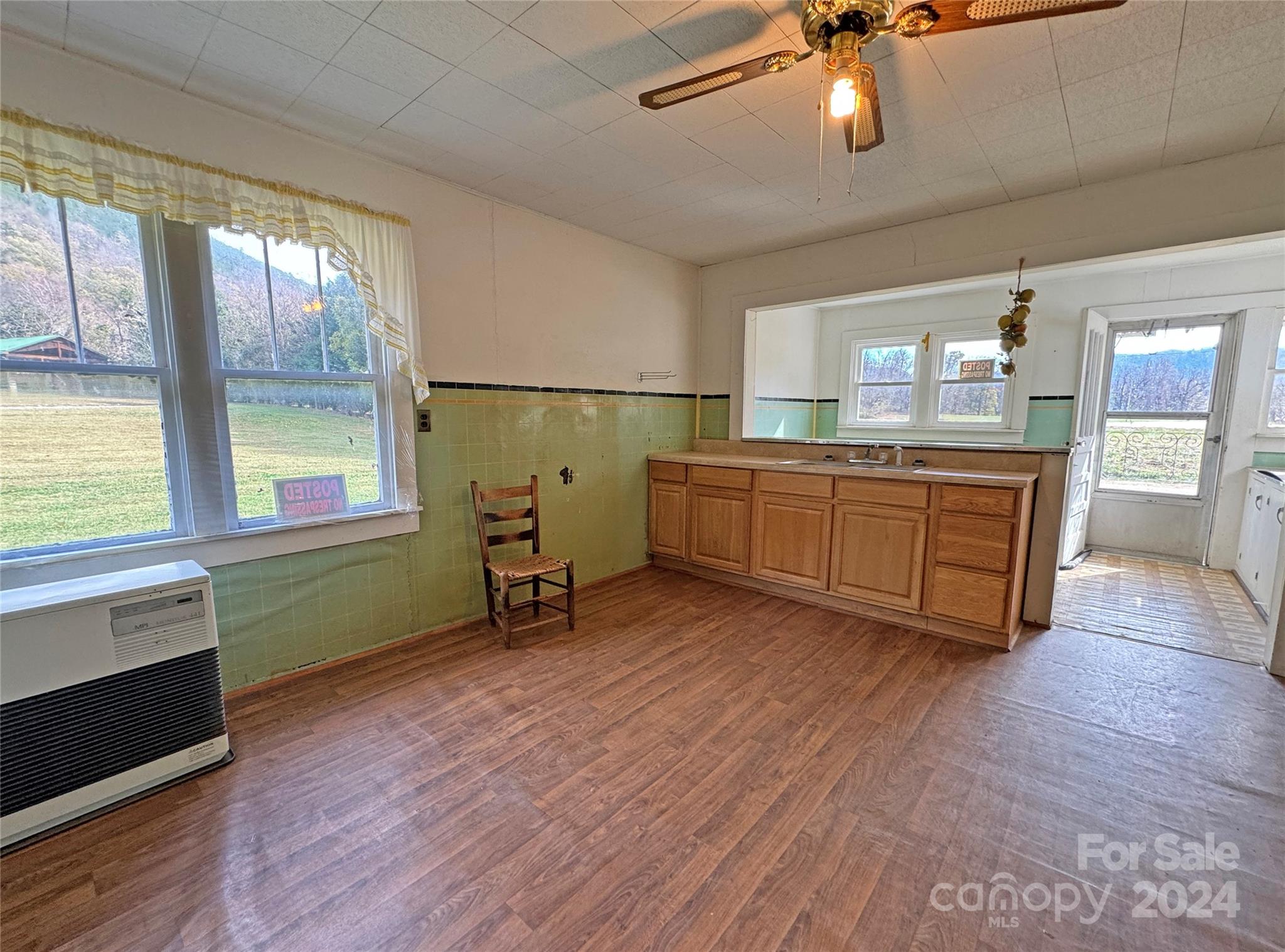 2124 River Road Hot Springs, NC 28743 - Photo 15 of 37 Gallery Image 15