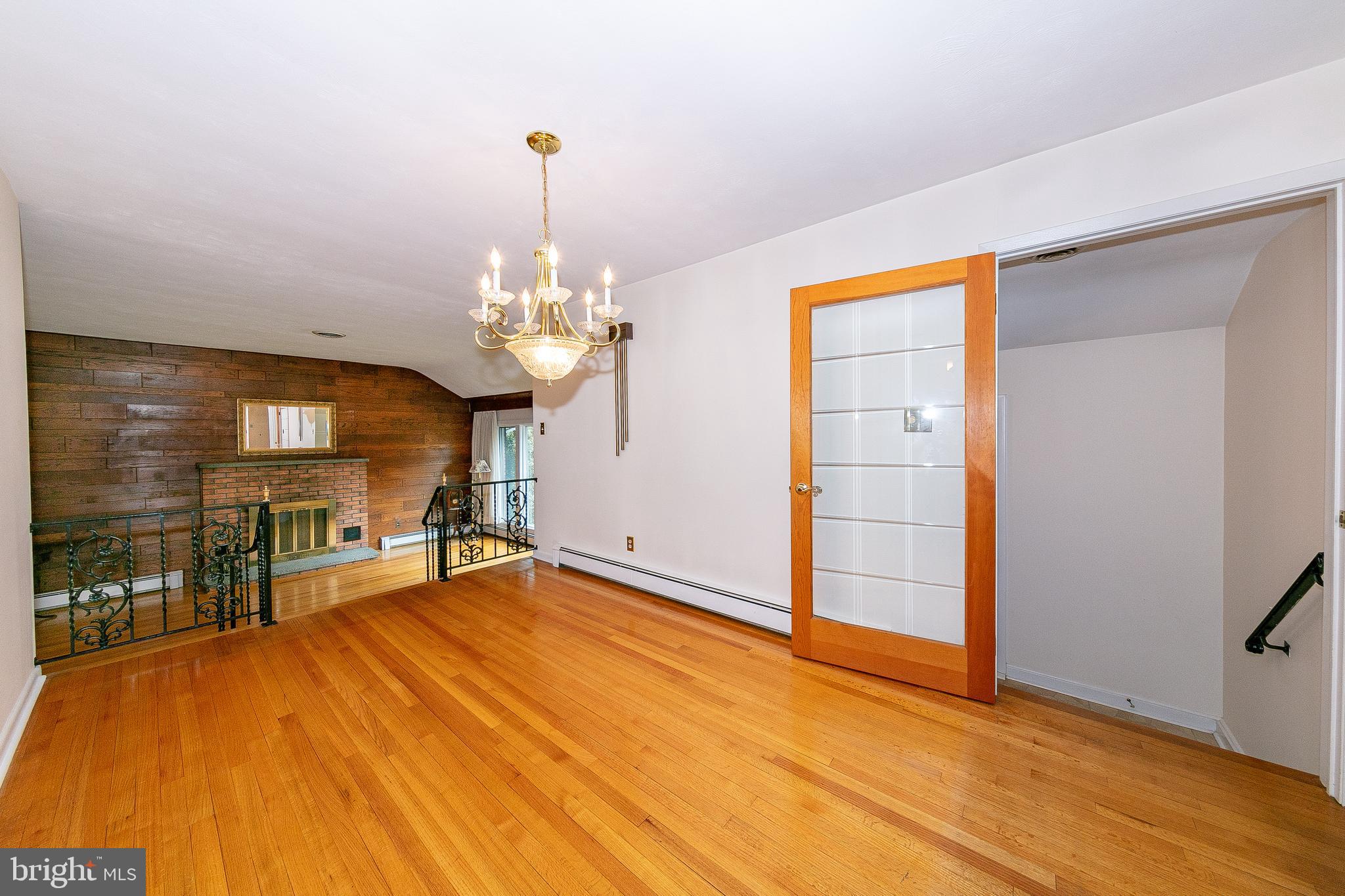 8 Scudder Road Ewing, NJ 08628 - Photo 8 of 27 Gallery Image 8