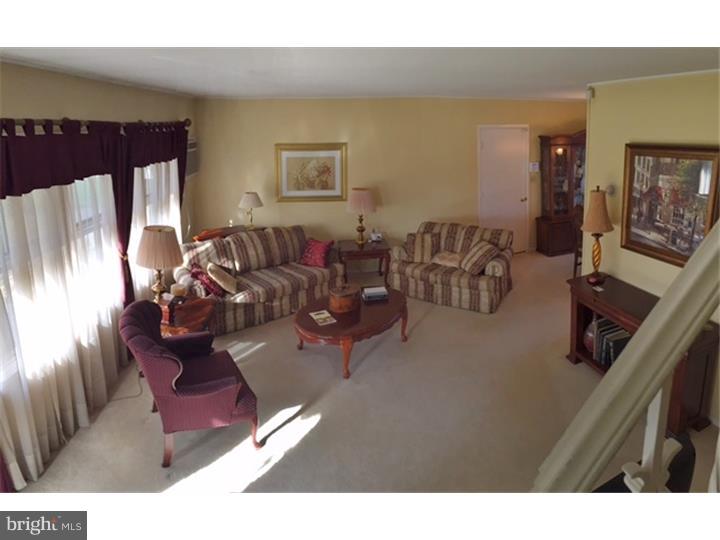 14 Quartz Road Levittown, PA 19057 - Photo 4 of 16 Gallery Image 4