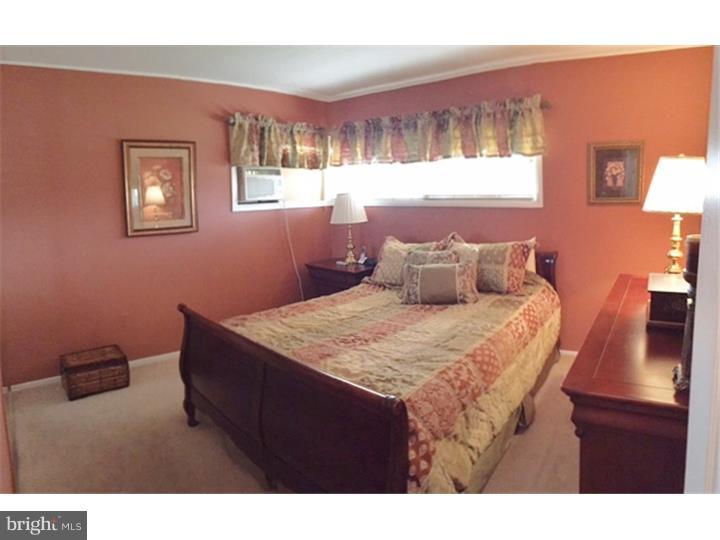 14 Quartz Road Levittown, PA 19057 - Photo 8 of 16 Gallery Image 8