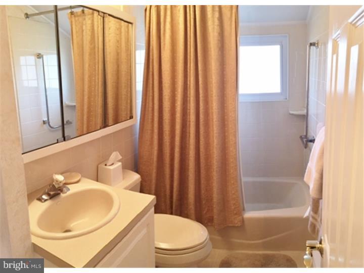 14 Quartz Road Levittown, PA 19057 - Photo 9 of 16 Gallery Image 9