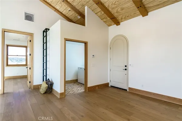 $2,800 | 37219 Quarter Valley Road, Temecula, CA 92592