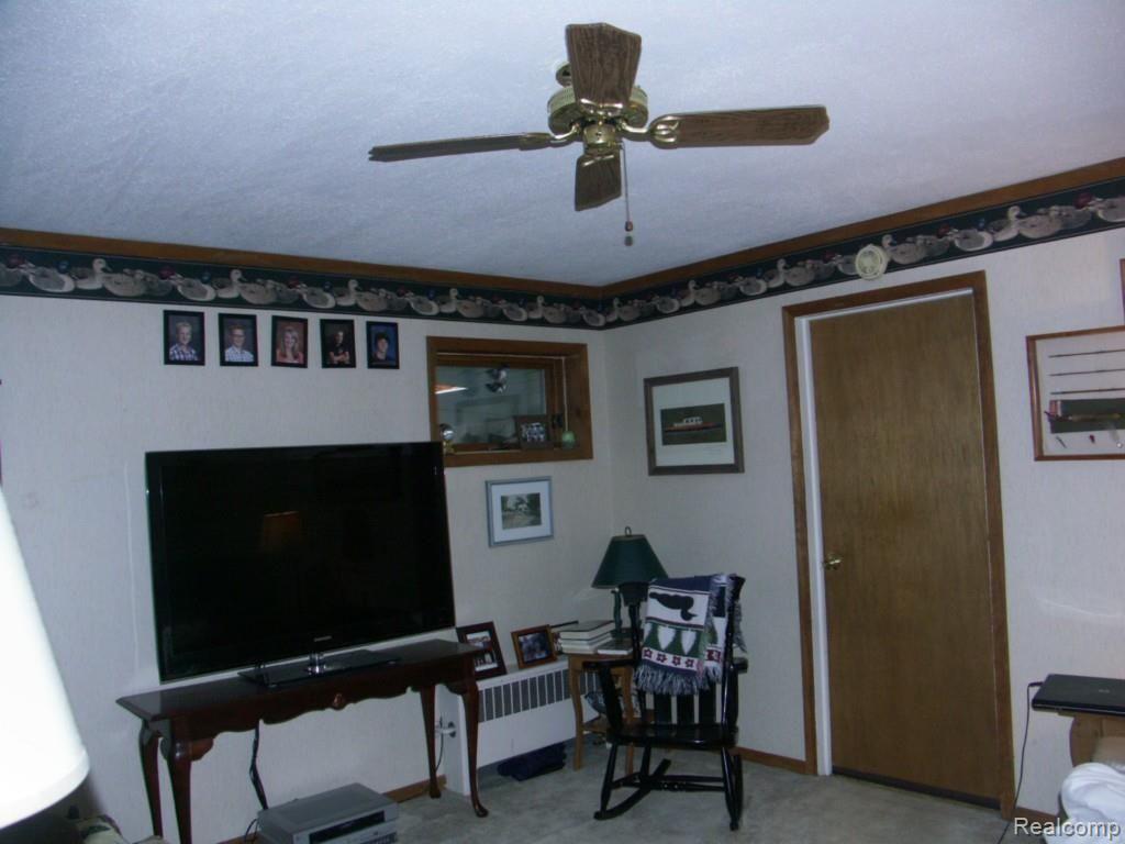 3105 Riverside Drive Port Huron, MI 48060 - Photo 10 of 28 PICT0031.jpg