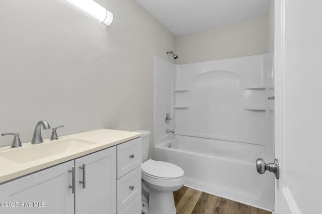 $2,000 | 1106 Navidad Bank Court, New Bern, NC 28560