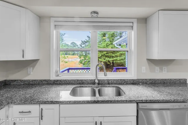 $2,000 | 1106 Navidad Bank Court, New Bern, NC 28560