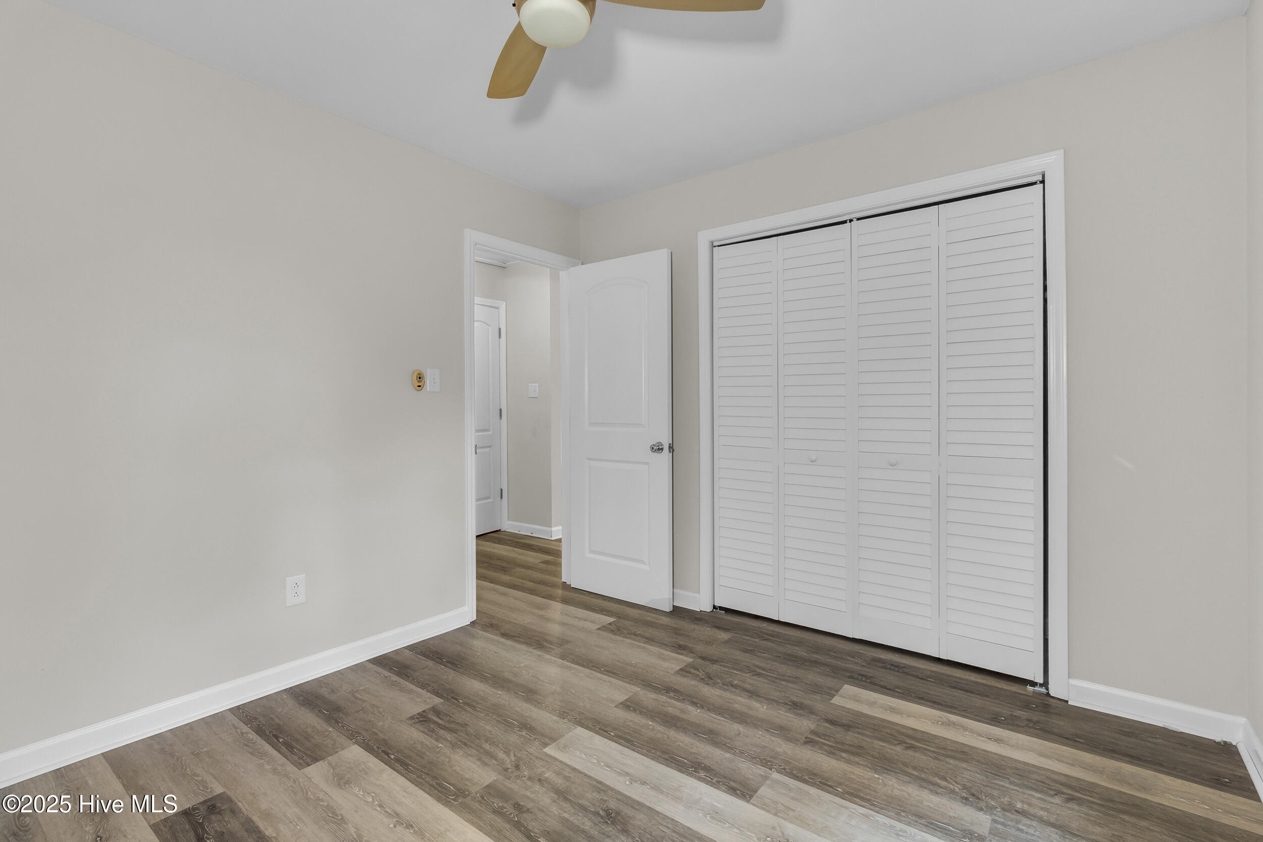 1106 Navidad Bank Court New Bern, NC 28560 - Photo 3 of 32 3_6