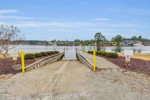 $2,000 | 1106 Navidad Bank Court, New Bern, NC 28560