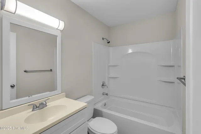 $2,000 | 1106 Navidad Bank Court, New Bern, NC 28560