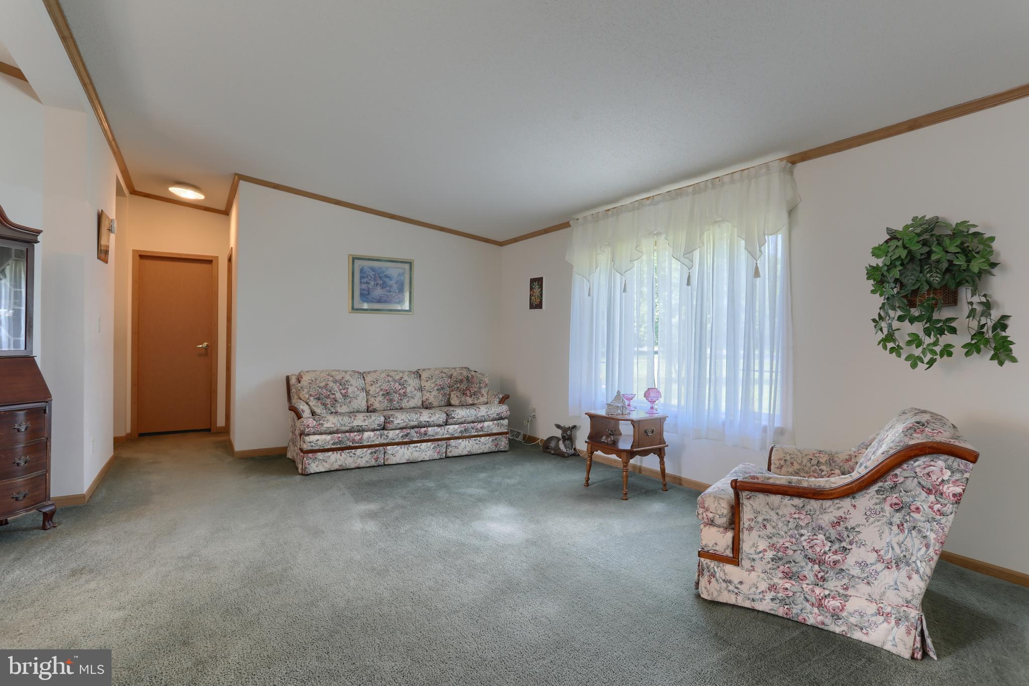 402 Woleber Road Myerstown, PA 17067 - Photo 3 of 38 Gallery Image 3