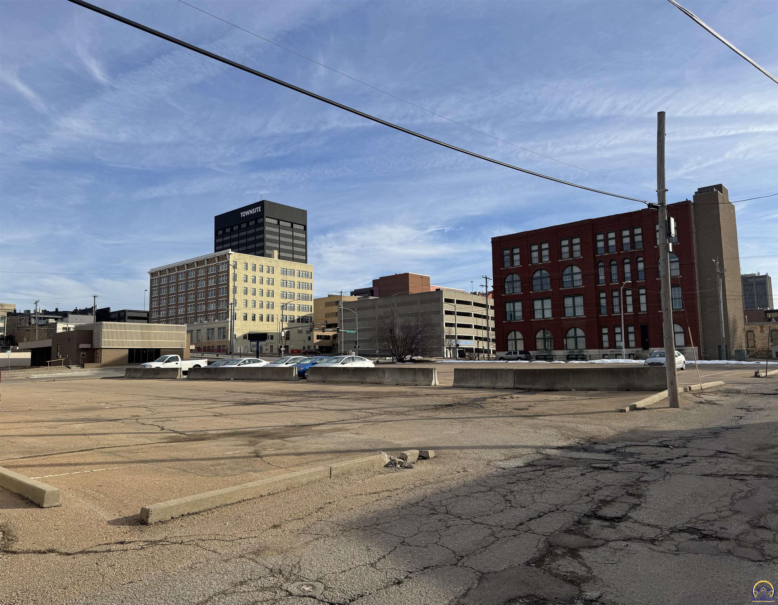 204 Southwest 5th Street Topeka, KS 66603 - Photo 1 of 4