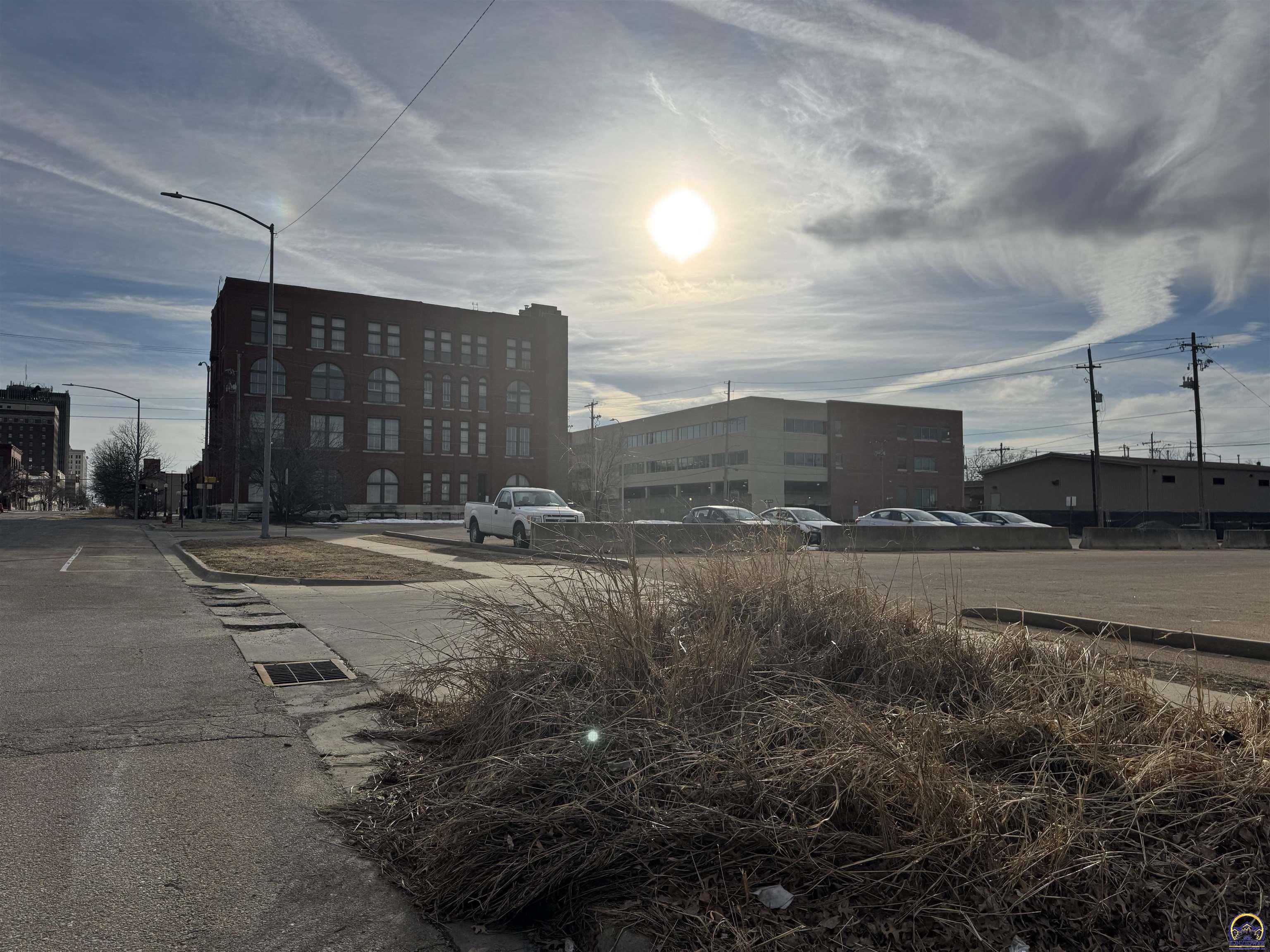 204 Southwest 5th Street Topeka, KS 66603 - Photo 2 of 4