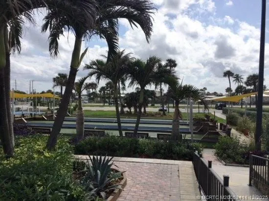 $165,900 | 10725 South Ocean Drive, Unit 355, Jensen Beach, FL 34957