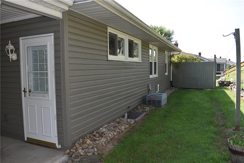 170 Franklin Farms Road Washington, PA 15301 - Photo 21 of 25 Rear Exterior