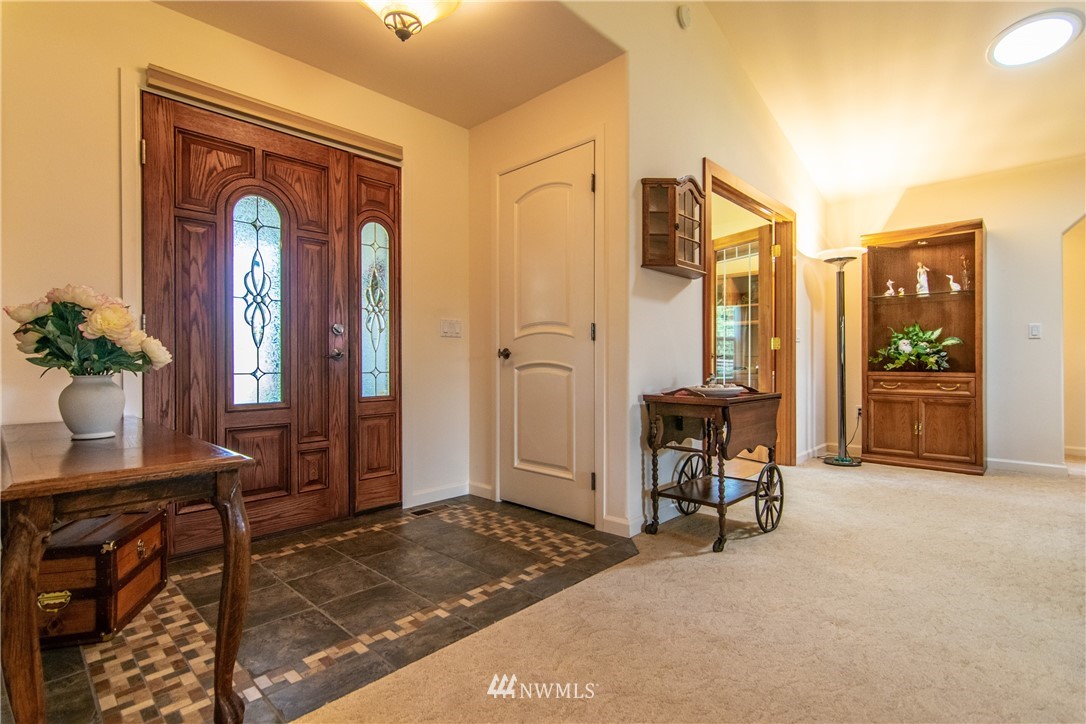 502 Shore Road Port Angeles, WA 98362 - Photo 3 of 25 Gallery Image 3