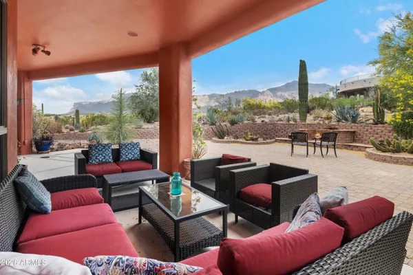 $750,000 | 5175 South Kings Ranch Road, Gold Canyon, AZ 85118