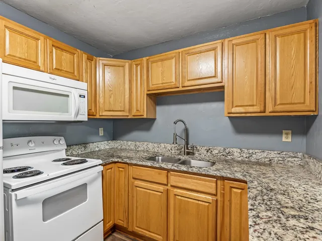 $1,000 | 502 McKeithen Street, Unit 4A, Tallahassee, FL 32304