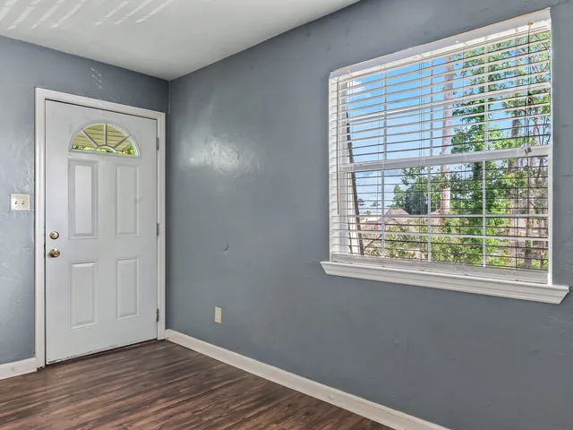 $1,000 | 502 McKeithen Street, Unit 4A, Tallahassee, FL 32304