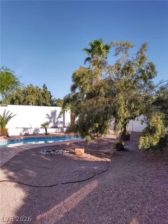 $2,000 | 4856 Minturn Avenue, Las Vegas, NV 89130