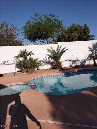 $2,000 | 4856 Minturn Avenue, Las Vegas, NV 89130