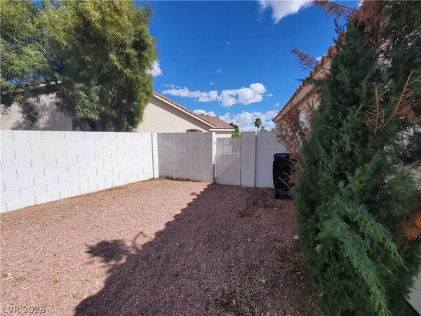 $2,000 | 4856 Minturn Avenue, Las Vegas, NV 89130