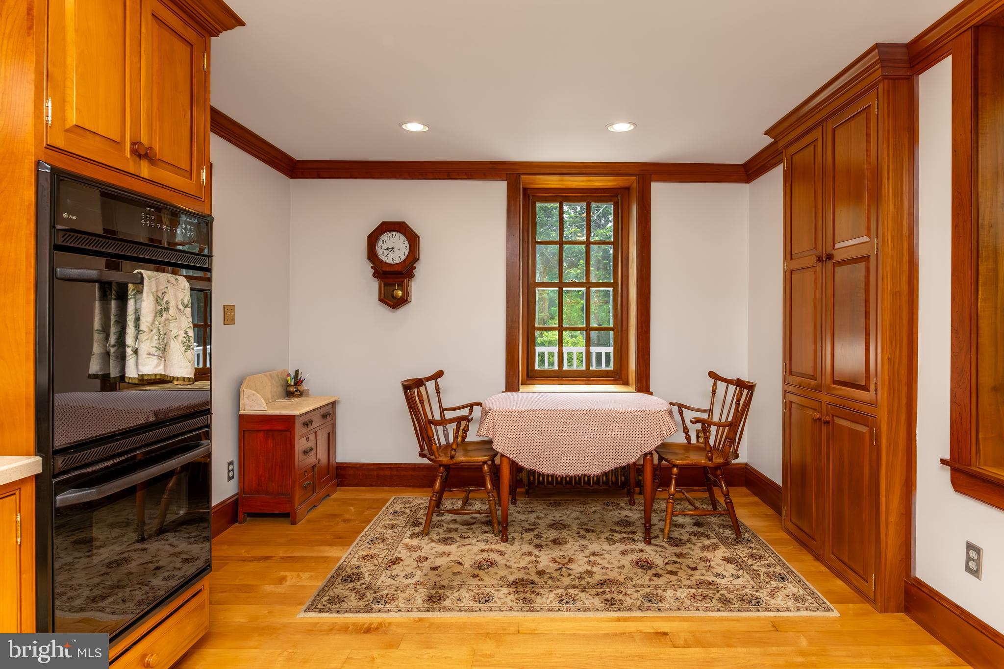 387 Tomlinson Road Huntingdon Valley, PA 19006 - Photo 6 of 30 Custom built-in cabinetry & pantry