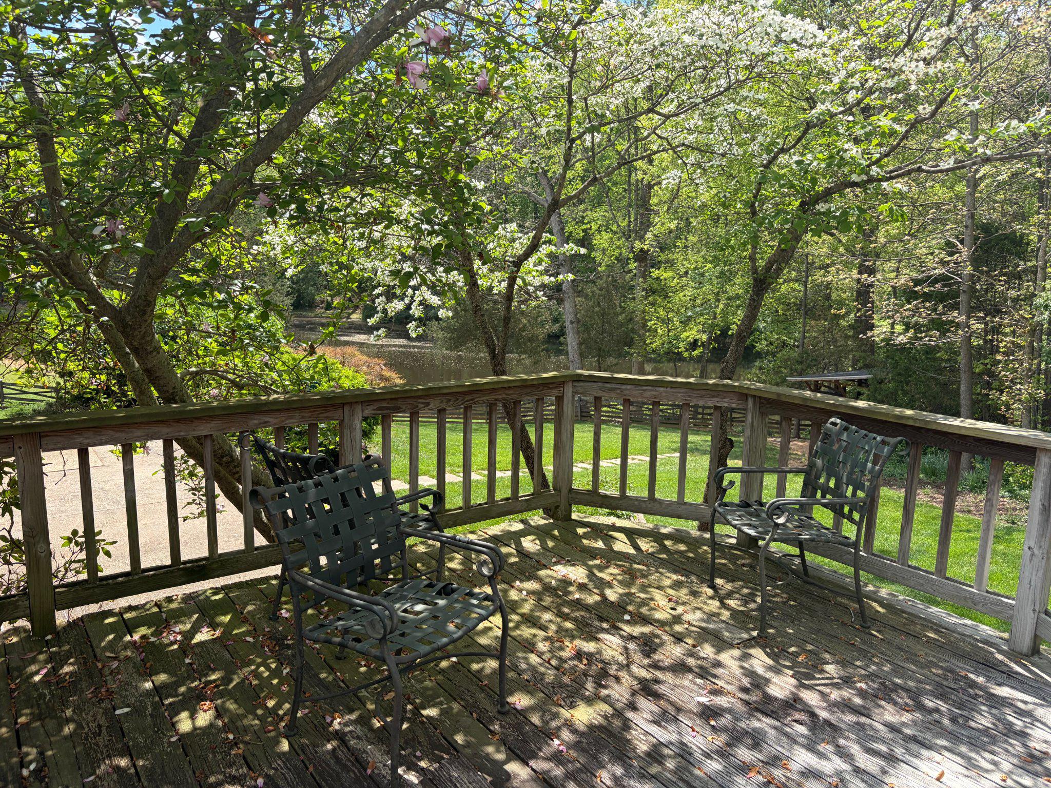 10425 Lake Ridge Drive Oakton, VA 22124 - Photo 5 of 5 a view of a street