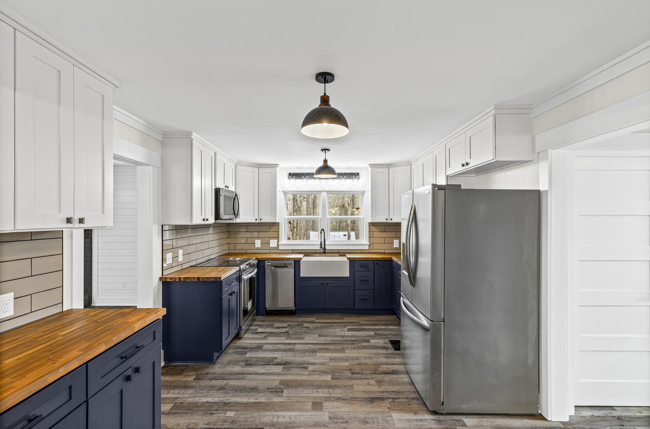 641 Mealing Road North Augusta, SC 29860 - Photo 9 of 37 Tons of Cabinet and Counters