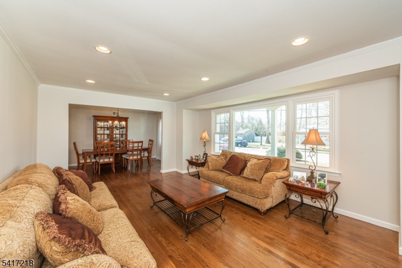 2 Chestnut Hill Road Randolph, NJ 07869 - Photo 4 of 24