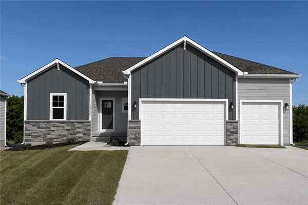 $512,990 | 17819 South Green Road, Gardner, KS 66030