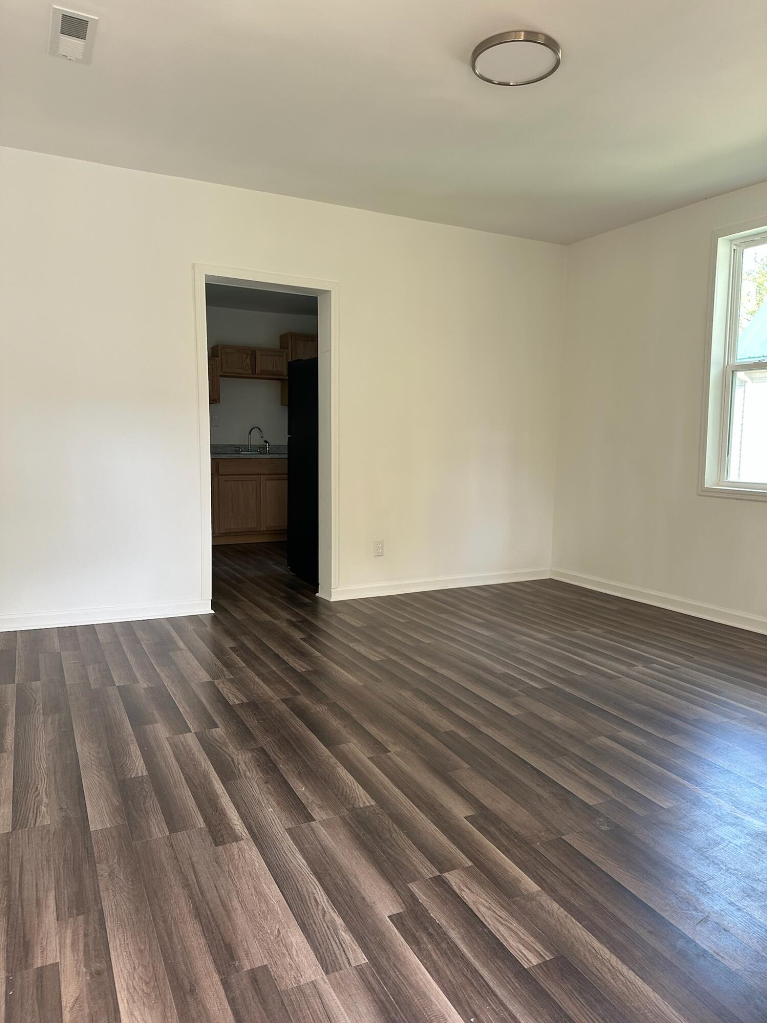 175 Magnolia Street Winchester, KY 40391 - Photo 3 of 18 Family Room