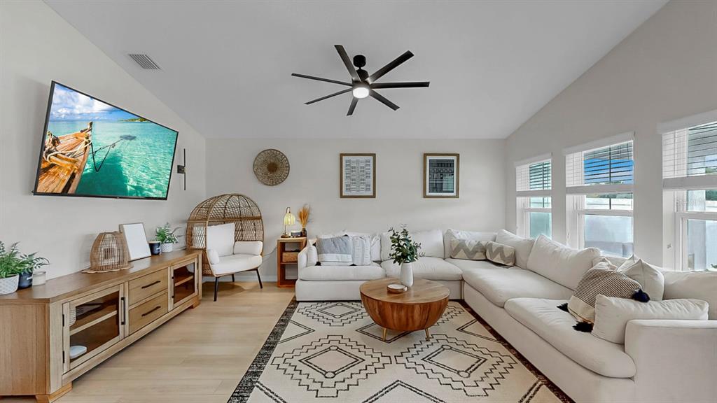 12628 Tannencrest Drive Riverview, FL 33579 - Photo 4 of 32