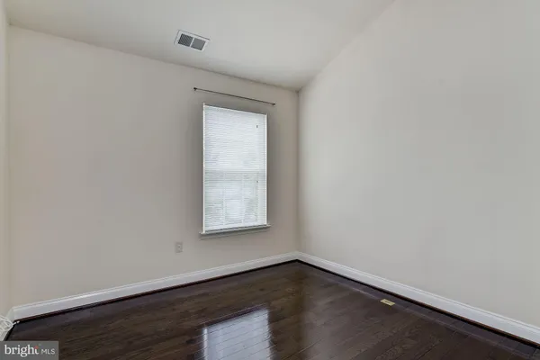 $3,300 | 122 Elmcroft Boulevard, Rockville, MD 20850
