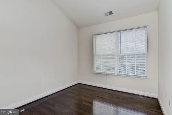$3,300 | 122 Elmcroft Boulevard, Rockville, MD 20850